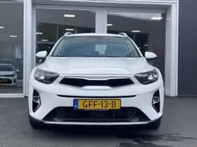 Kia Stonic (2024) thumbnail 2