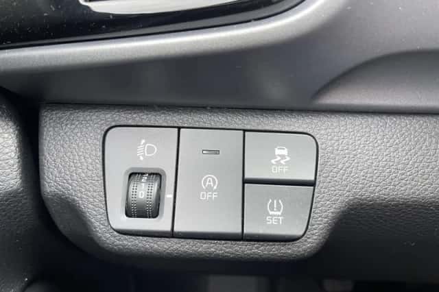 Kia Stonic (2024) thumbnail 18