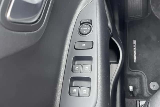 Kia Stonic (2024) thumbnail 19