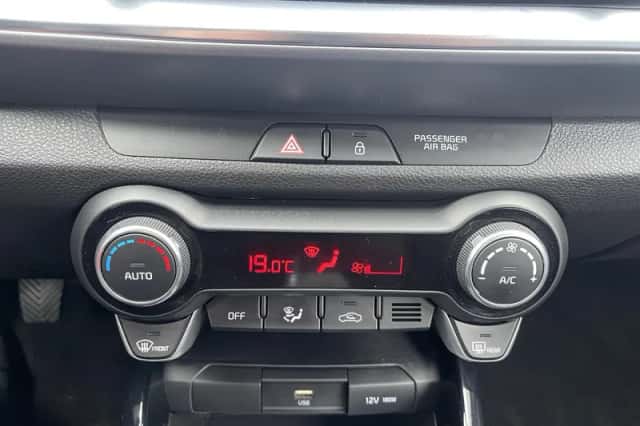 Kia Stonic (2024) thumbnail 23