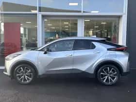 Toyota C-HR (2025) thumbnail 3