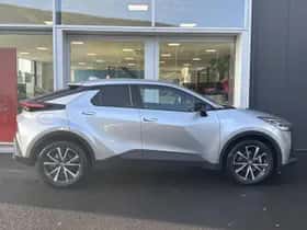 Toyota C-HR (2025) thumbnail 4