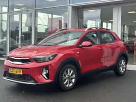 Kia Stonic (2024) thumbnail 2