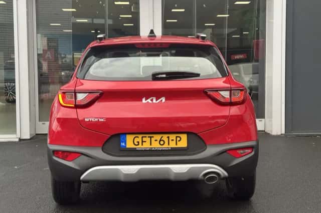 Kia Stonic (2024) thumbnail 6
