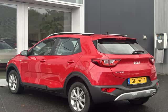 Kia Stonic (2024) thumbnail 7
