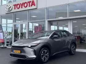 Toyota bZ4X (2024) thumbnail 5