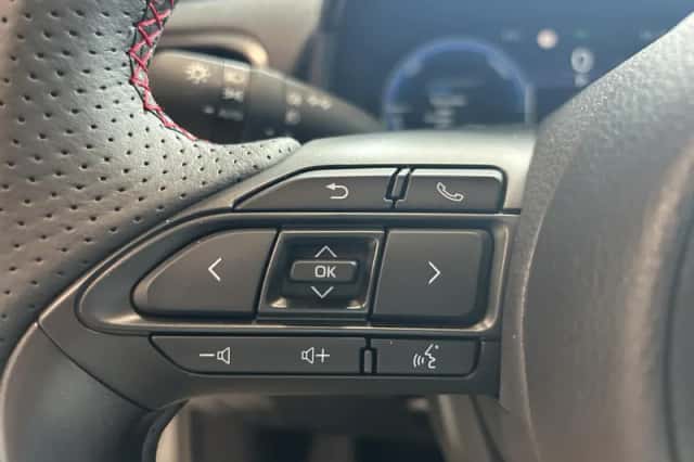 Toyota Yaris Cross (2025) thumbnail 15