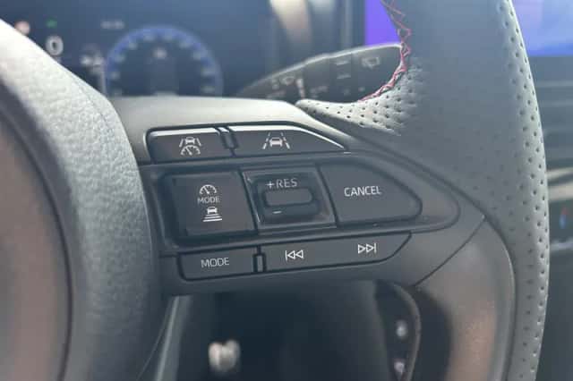 Toyota Yaris Cross (2025) thumbnail 16