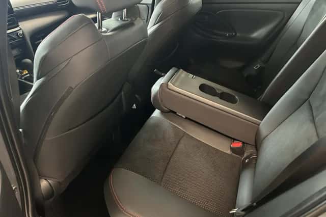 Toyota Yaris Cross (2025) thumbnail 28