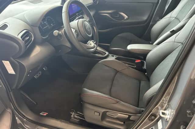 Toyota Yaris Cross (2025) thumbnail 9
