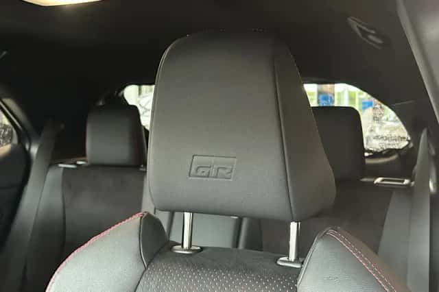 Toyota Yaris Cross (2025) thumbnail 10