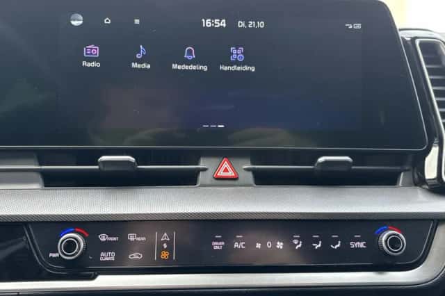 Kia Sportage (2022) thumbnail 18
