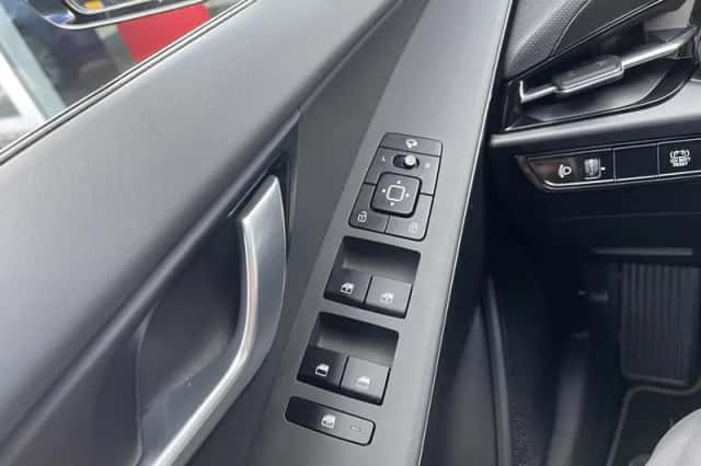 Kia Niro (2024) thumbnail 23