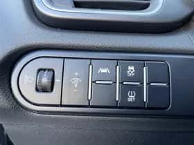 Kia Ceed (2023) thumbnail 20