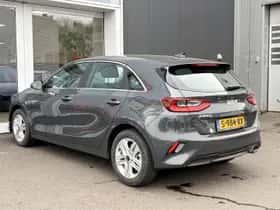 Kia Ceed (2023) thumbnail 6