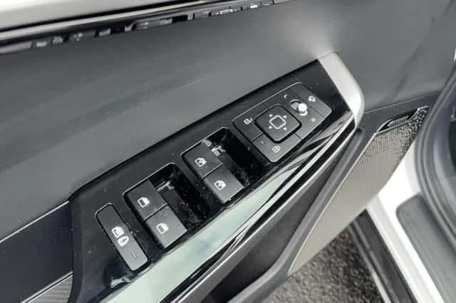 Kia EV6 (2024) thumbnail 21