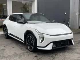 Kia EV4 (2026) thumbnail 2