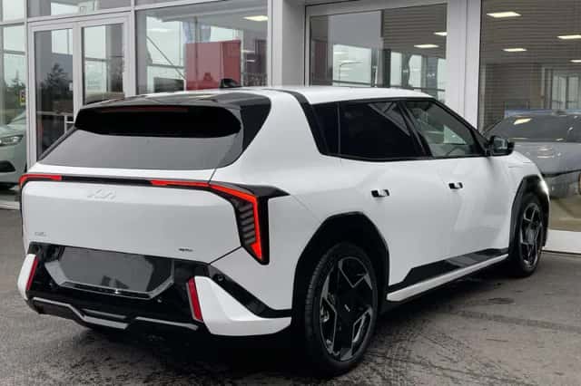 Kia EV4 (2026) thumbnail 6