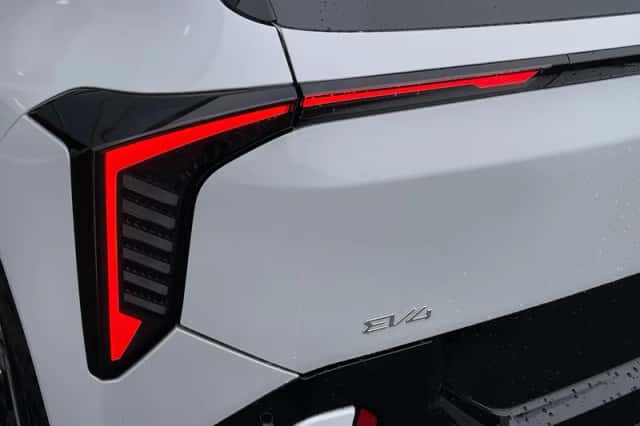 Kia EV4 (2026) thumbnail 9