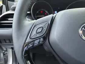 Toyota C-HR (2023) thumbnail 14