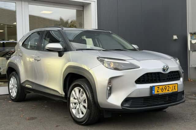 Toyota Yaris Cross (2024) thumbnail 2
