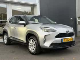 Toyota Yaris Cross (2024) thumbnail 2