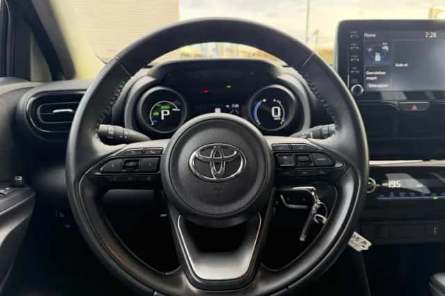 Toyota Yaris Cross (2024) thumbnail 11