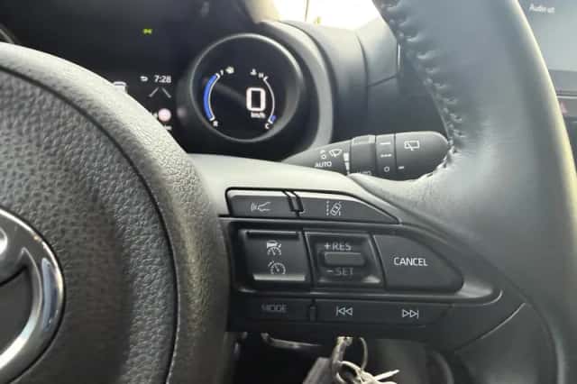 Toyota Yaris Cross (2024) thumbnail 13