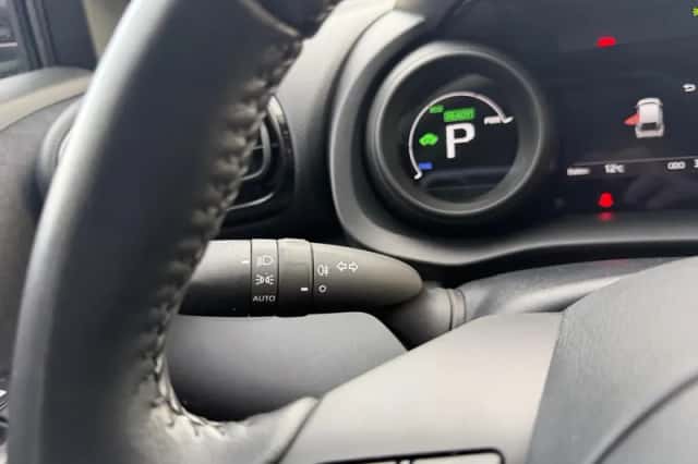 Toyota Yaris Cross (2024) thumbnail 14