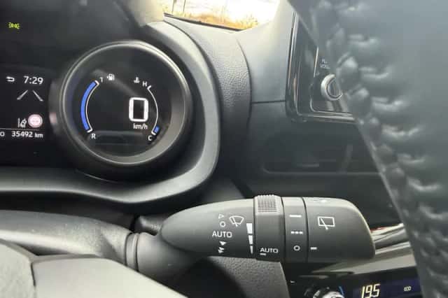 Toyota Yaris Cross (2024) thumbnail 15