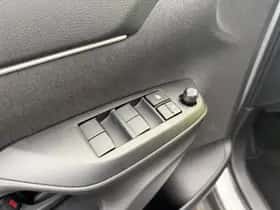 Toyota Yaris Cross (2024) thumbnail 23