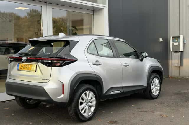Toyota Yaris Cross (2024) thumbnail 6
