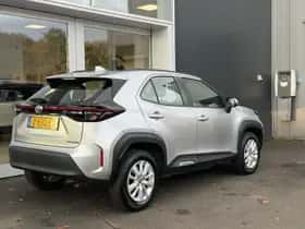Toyota Yaris Cross (2024) thumbnail 6
