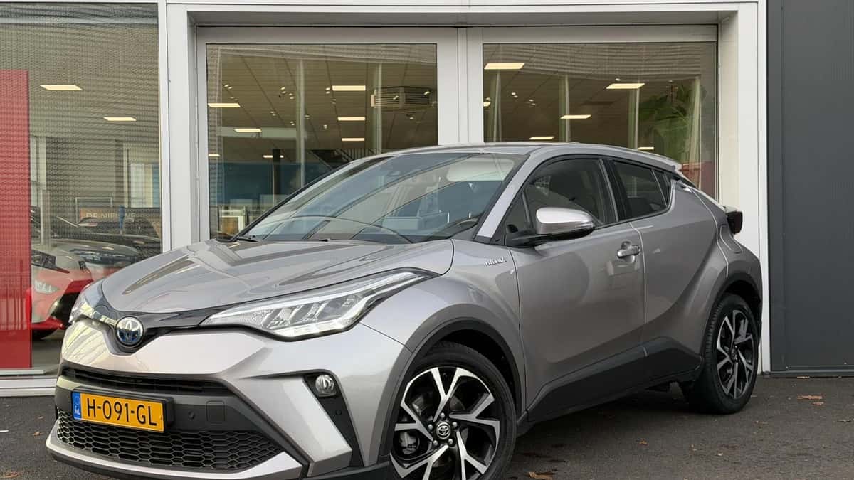 Toyota C-HR (2020) — foto 1