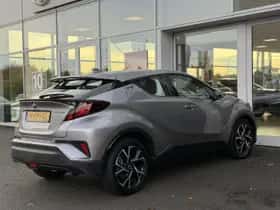 Toyota C-HR (2020) thumbnail 6