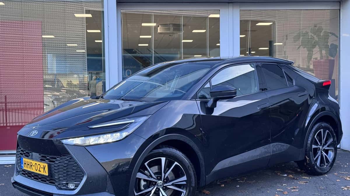 Toyota C-HR (2025) — foto 1