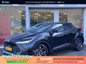 Toyota C-HR (2025) thumbnail 1