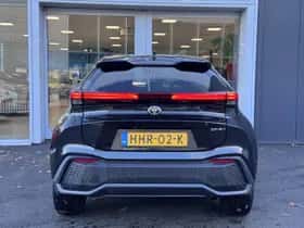 Toyota C-HR (2025) thumbnail 5