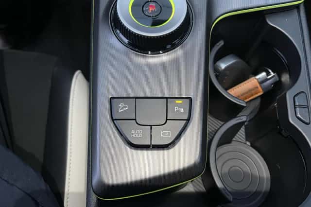 Kia EV6 (2024) thumbnail 32