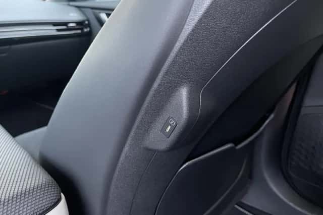 Kia EV6 (2024) thumbnail 37