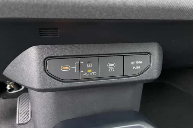 Kia EV4 (2026) thumbnail 31