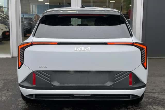 Kia EV4 (2026) thumbnail 8