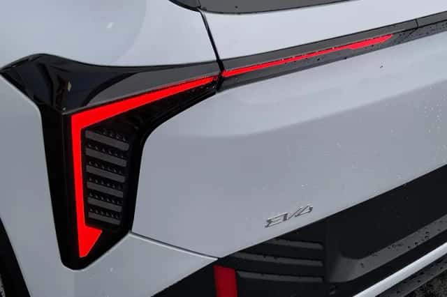 Kia EV4 (2026) thumbnail 9