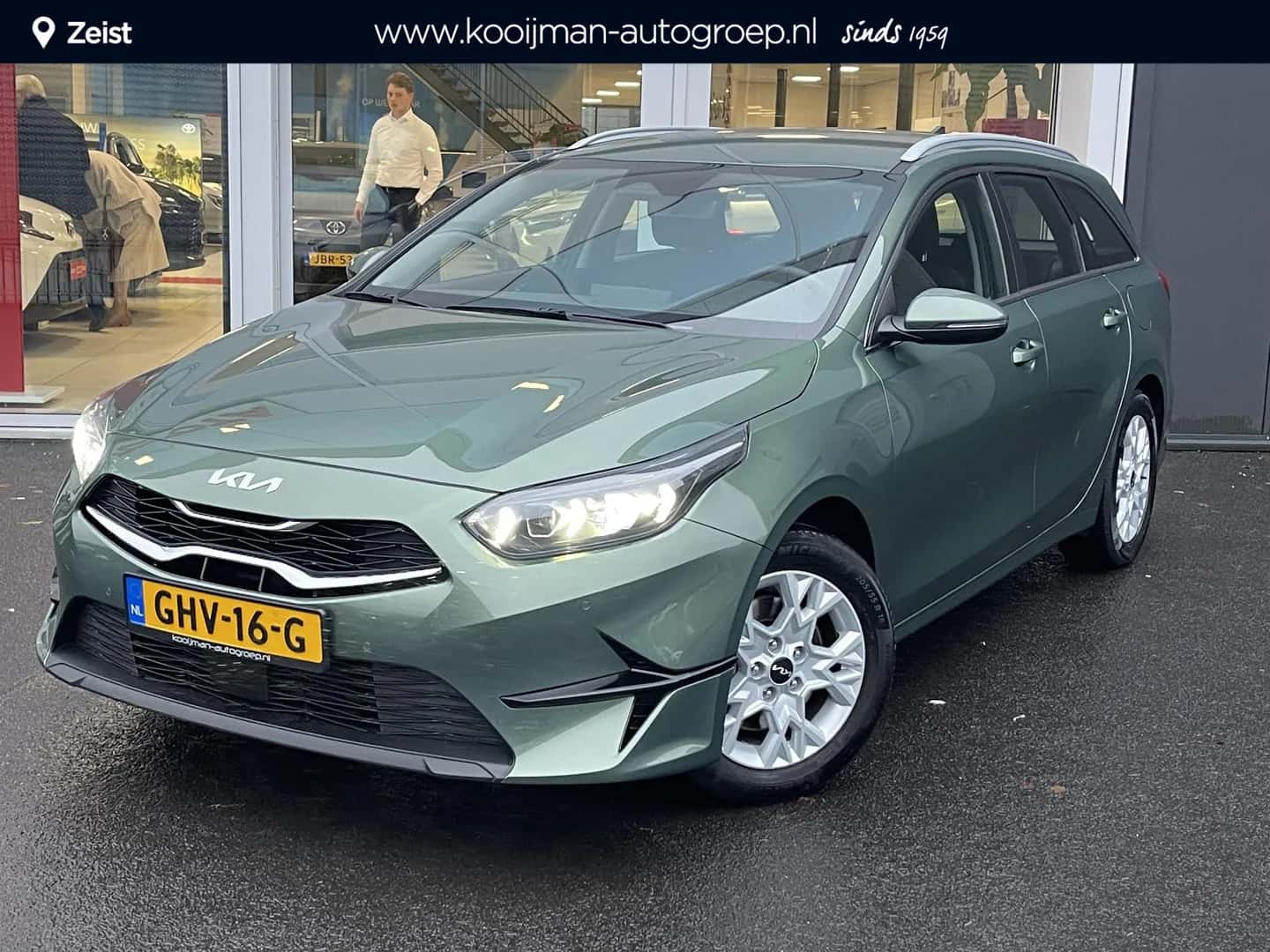 Kia Ceed Sportswagon (2024) — foto 1