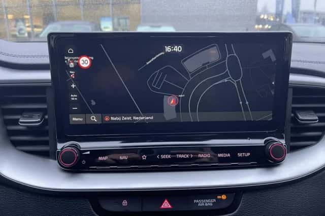 Kia Ceed Sportswagon (2024) thumbnail 11