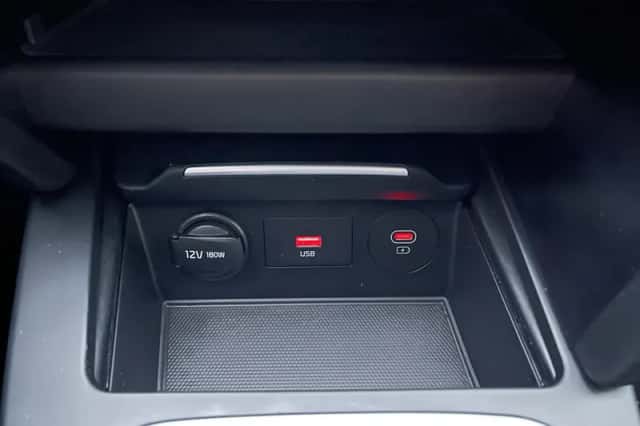 Kia Ceed Sportswagon (2024) thumbnail 17