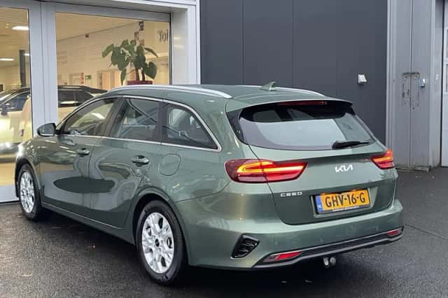 Kia Ceed Sportswagon (2024) thumbnail 5