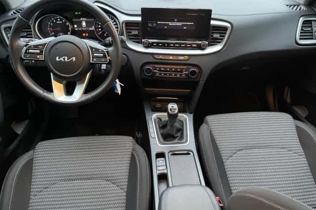 Kia Ceed Sportswagon (2024) thumbnail 8
