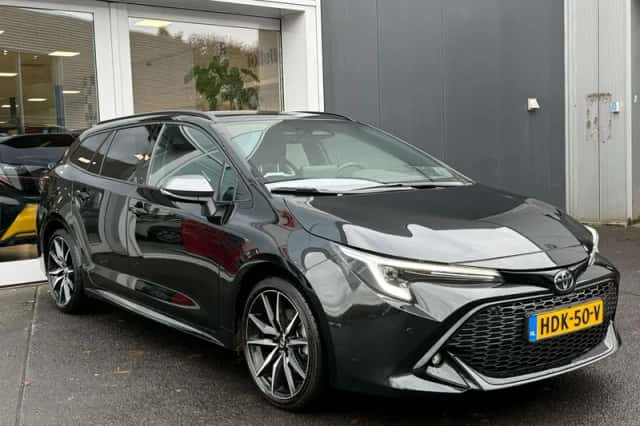 Toyota Corolla (2025) thumbnail 2
