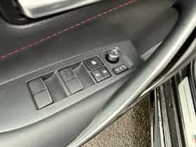 Toyota Corolla (2025) thumbnail 14
